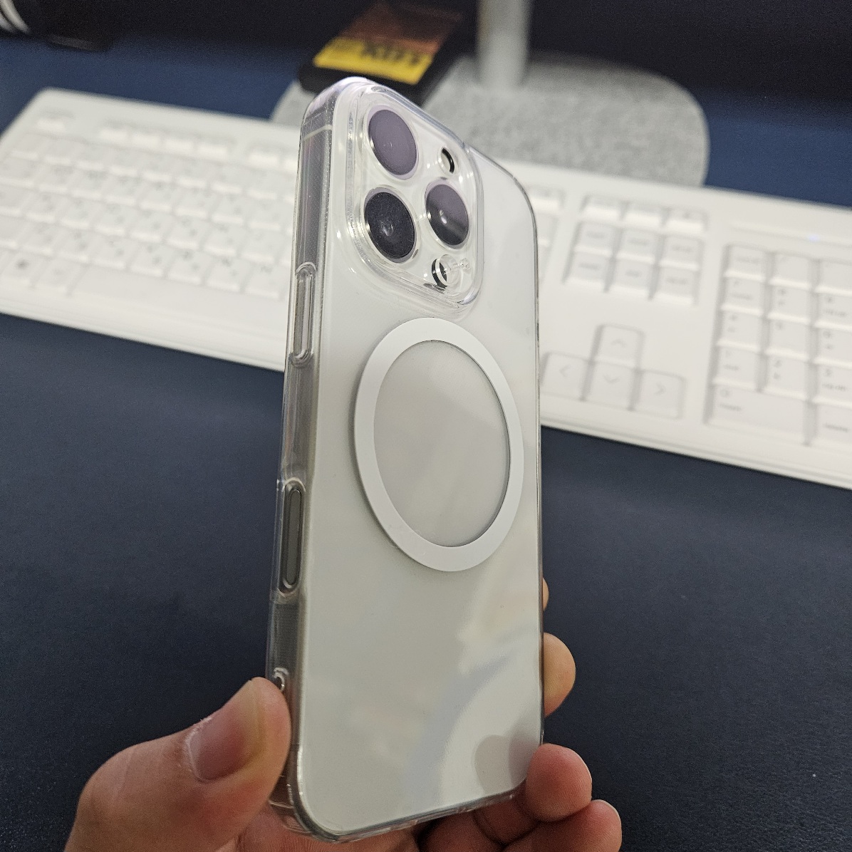 아이폰 16 프로 화이트