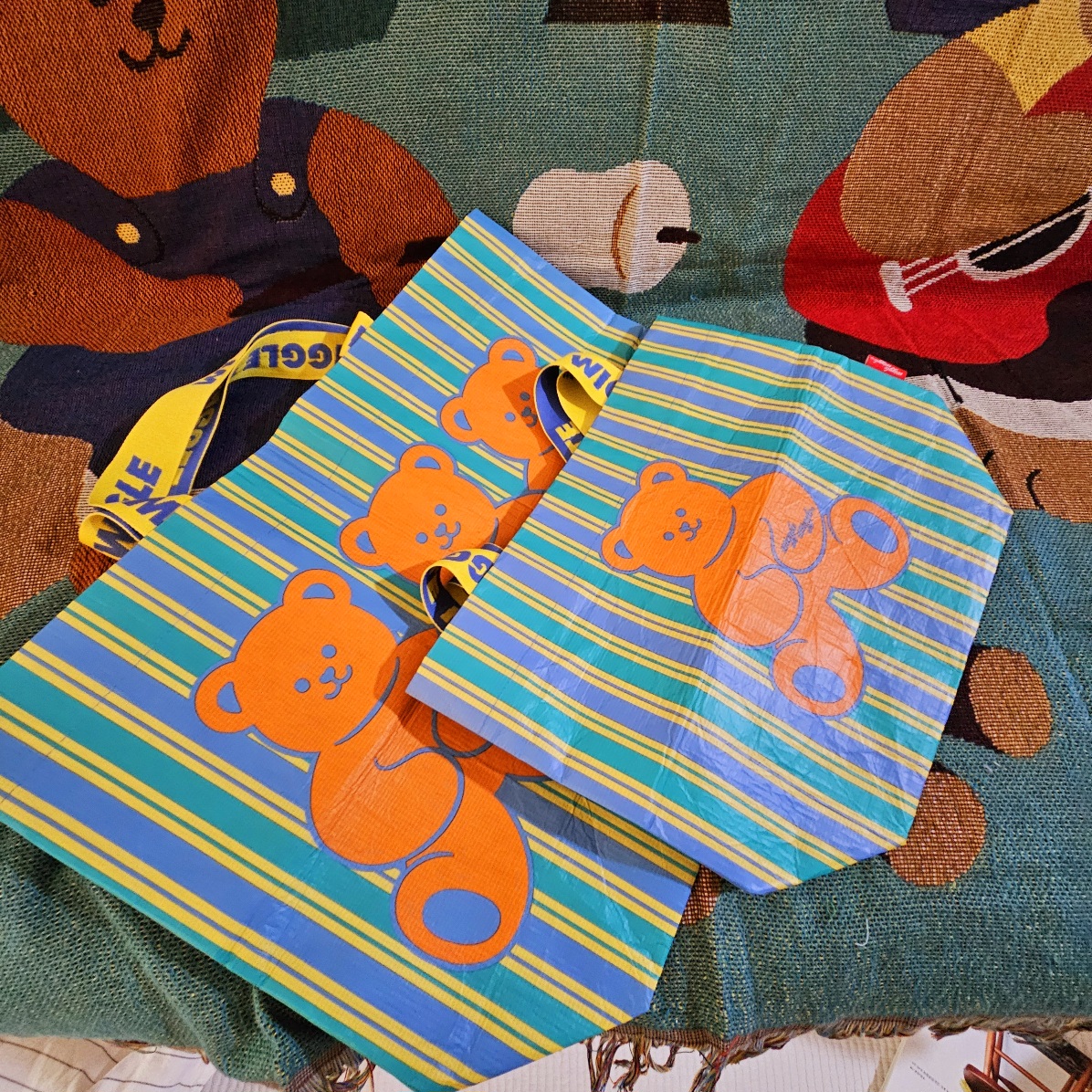 위글위글 토트백