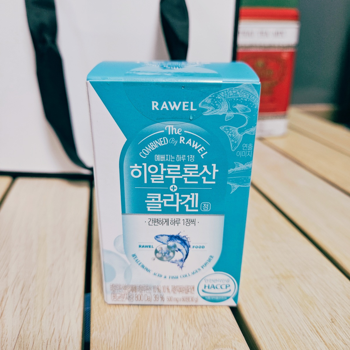 로엘 히알루론산 콜라겐 정 제품 패키지, 하루 1정으로 간편하게 섭취하는 피부 탄력 영양제