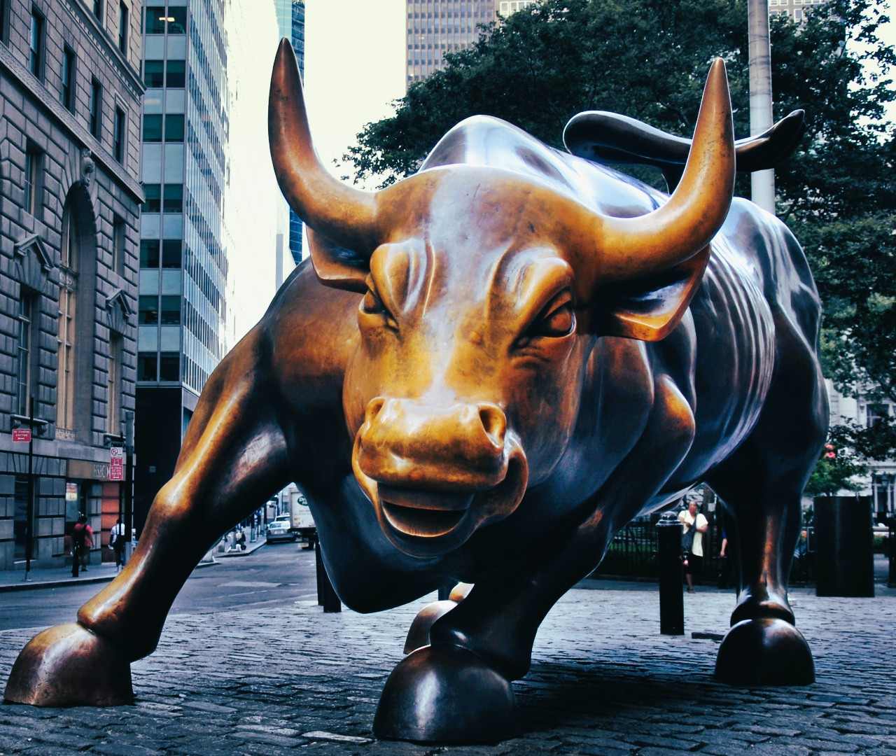 월가 황소 동상 Wall Street Charging Bull, 주식과 투자에서 상승장을 상징하는 대표적인 이미지